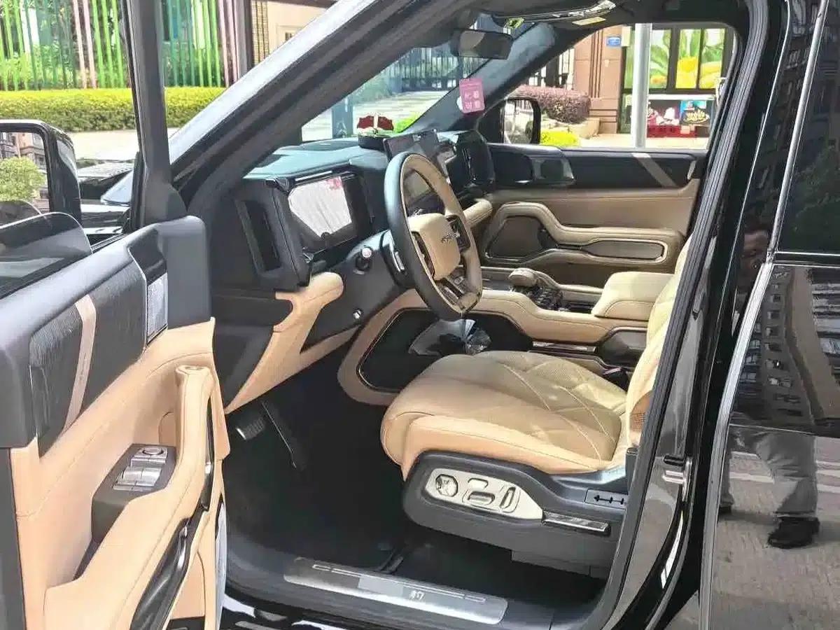 Leopard 8 2025 Smart & Brave Flagship Edition 7-Seater — миниатюра 8