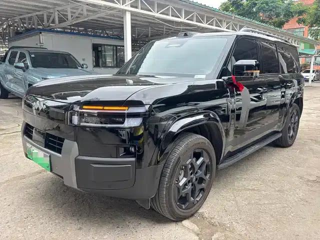 Titanium 7 2025 Model 190KM 4WD Ultra Edition