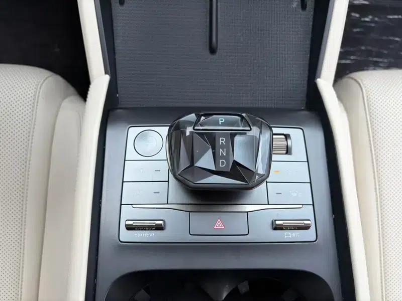 Qin L DM 2025 Smart Driving Edition DM-i 80KM Leading Model — миниатюра 11