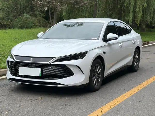 Qin L DM 2025 Smart Driving Edition DM-i 80KM Leading Model