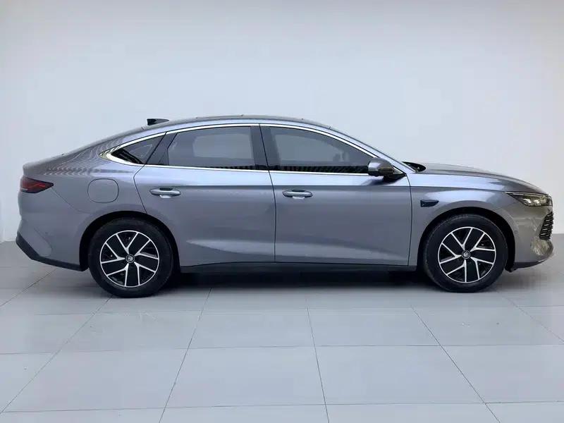 Qin L DM 2025 Smart Driving Edition DM-i 120KM Superior Model — миниатюра 8