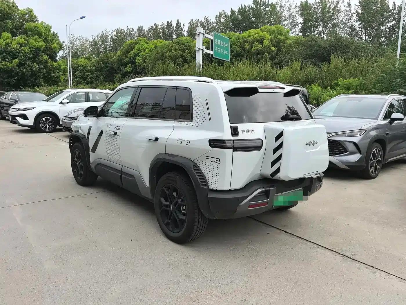 Titanium 3 2025 Model 501KM Rear-Wheel Drive Ultra Edition — миниатюра 4
