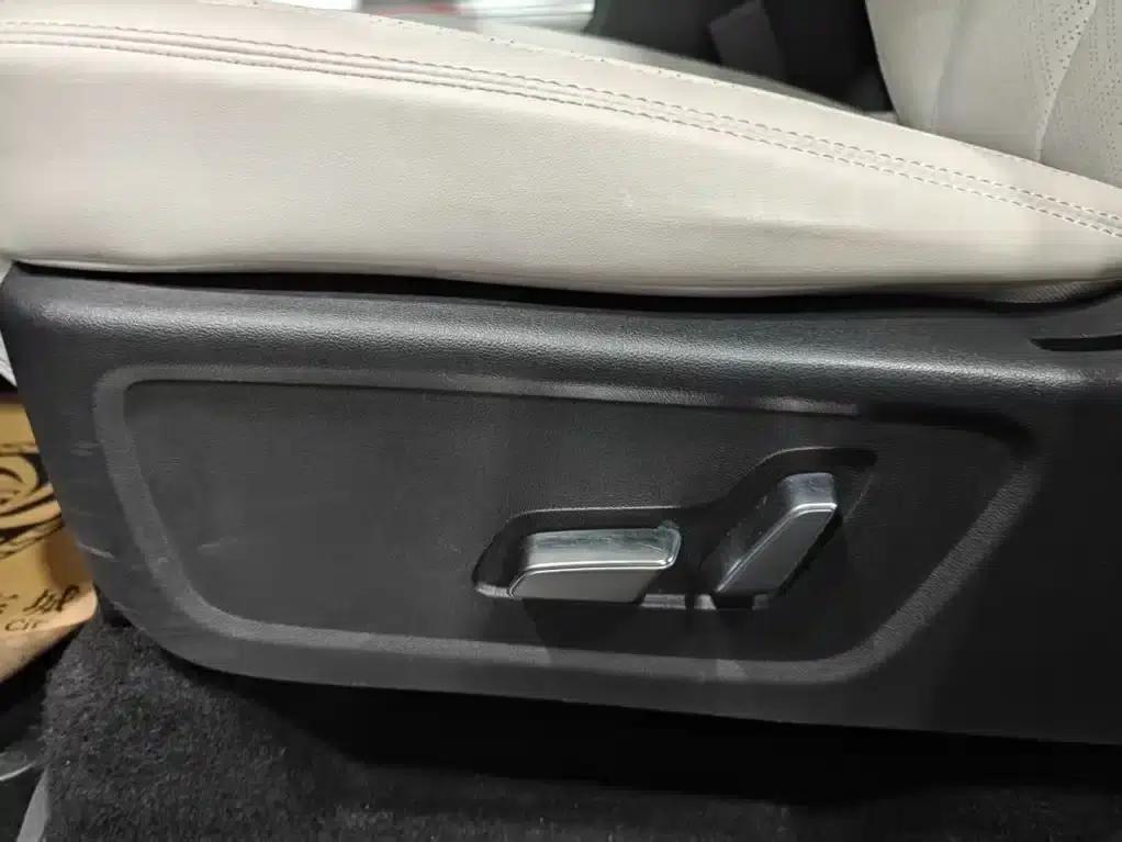 Titanium 3 2025 Model 501KM AWD Ultra Edition — миниатюра 21