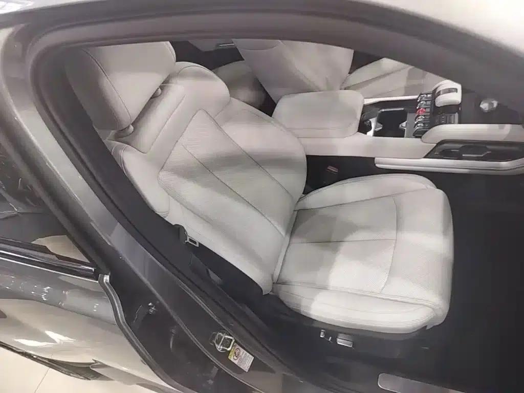 Titanium 3 2025 Model 501KM AWD Ultra Edition — миниатюра 25