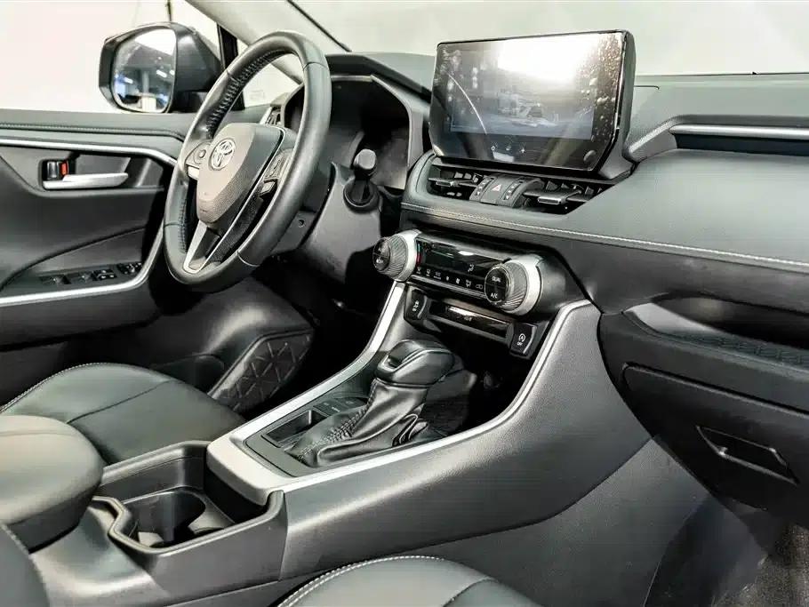 Highlander 2023 2.0L CVT 2WD Luxury PLUS Edition — миниатюра 17