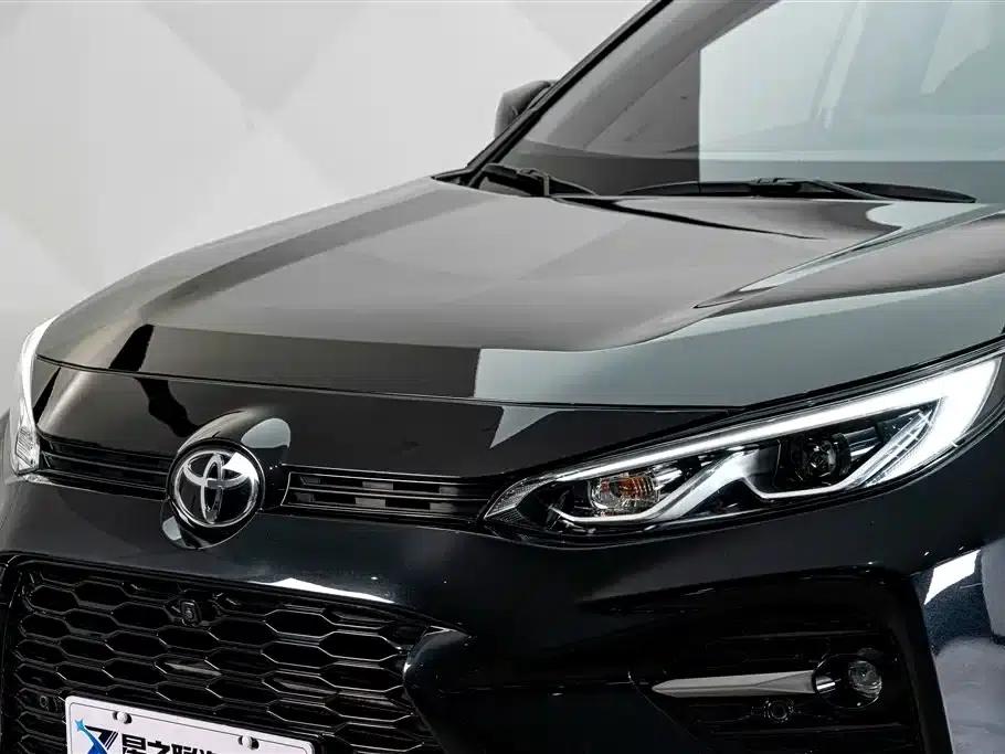 Highlander 2023 2.0L CVT 2WD Luxury PLUS Edition — миниатюра 4