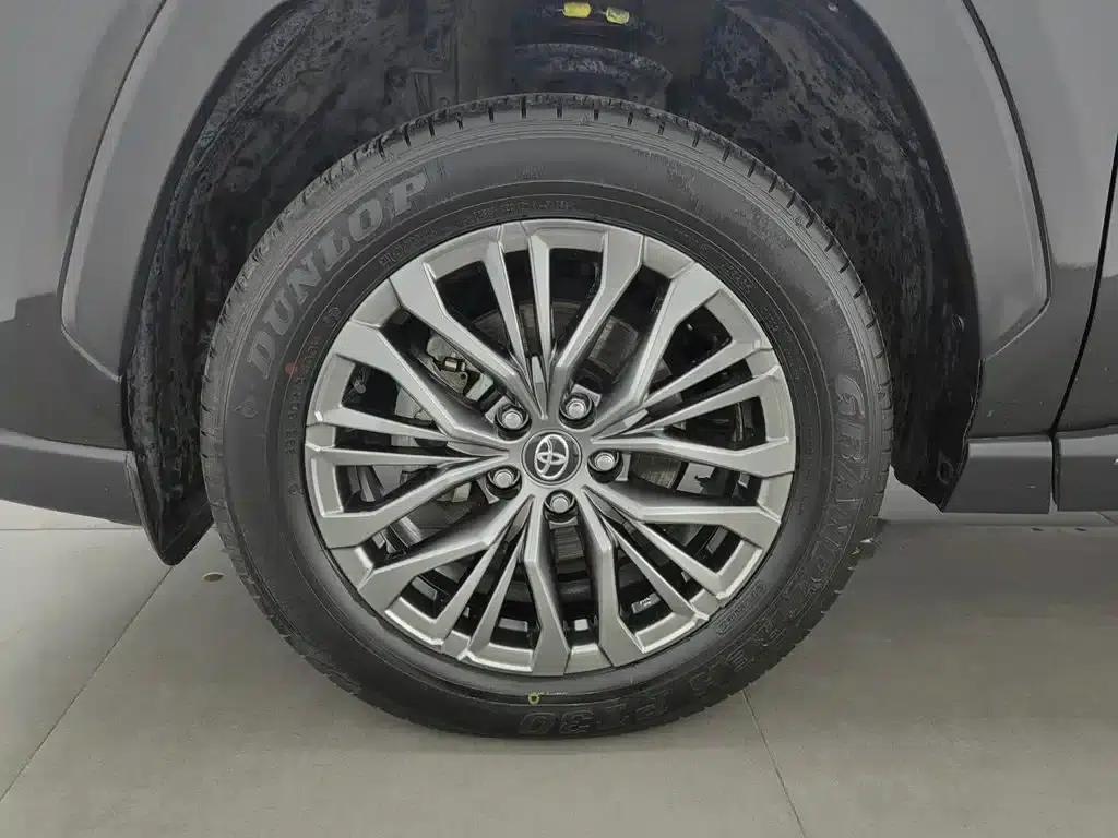 Highlander 2023 Hybrid 2.5L E-CVT 2WD Luxury PLUS Edition — миниатюра 17