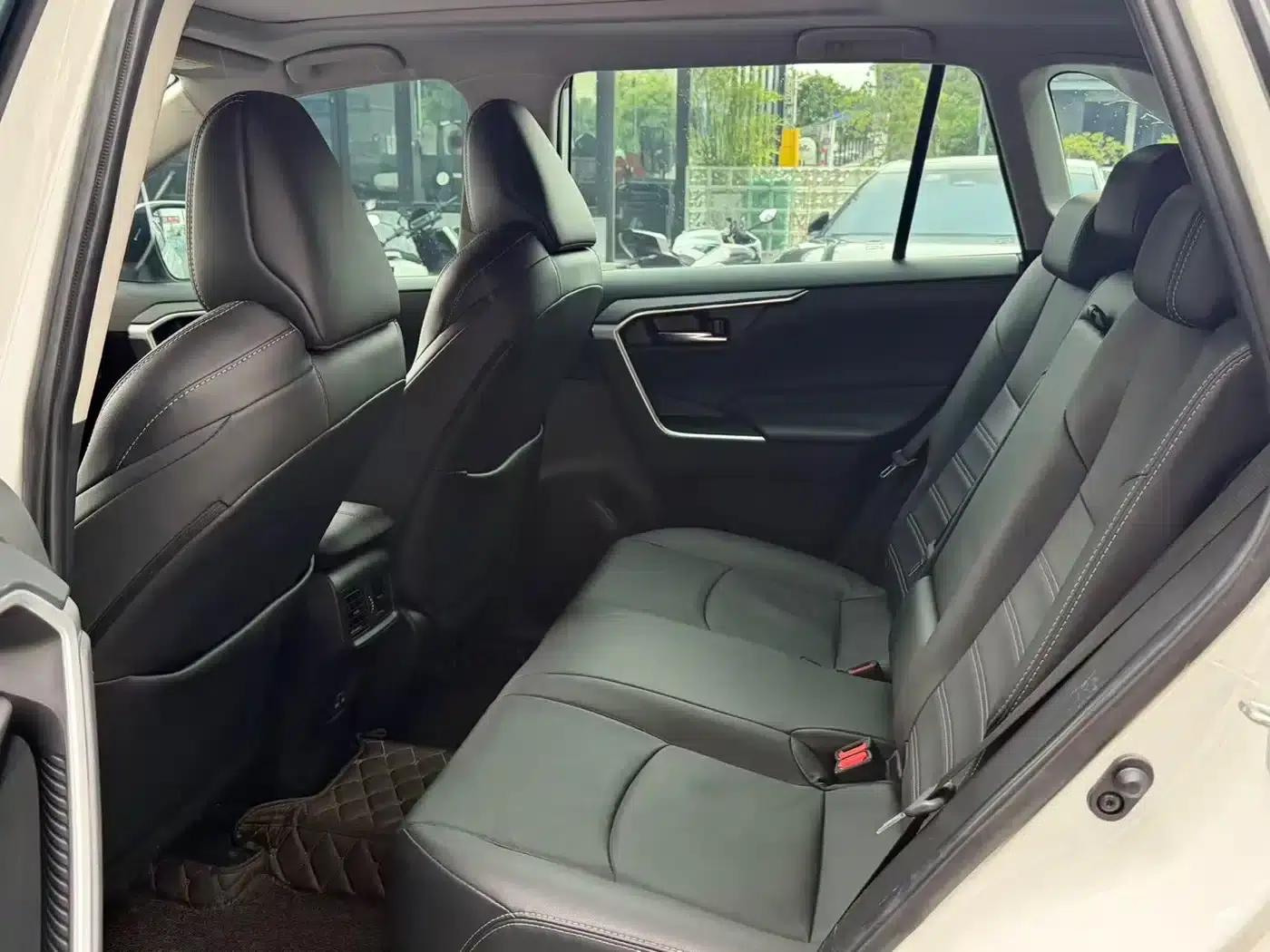 Highlander 2023 2.0L CVT 2WD Luxury PLUS Edition — миниатюра 7