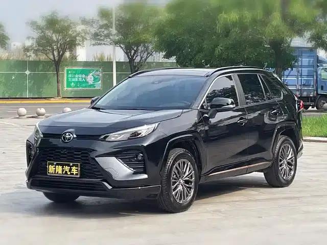2024 Toyota RAV4 2.0L CVT 2WD Luxury PLUS Edition