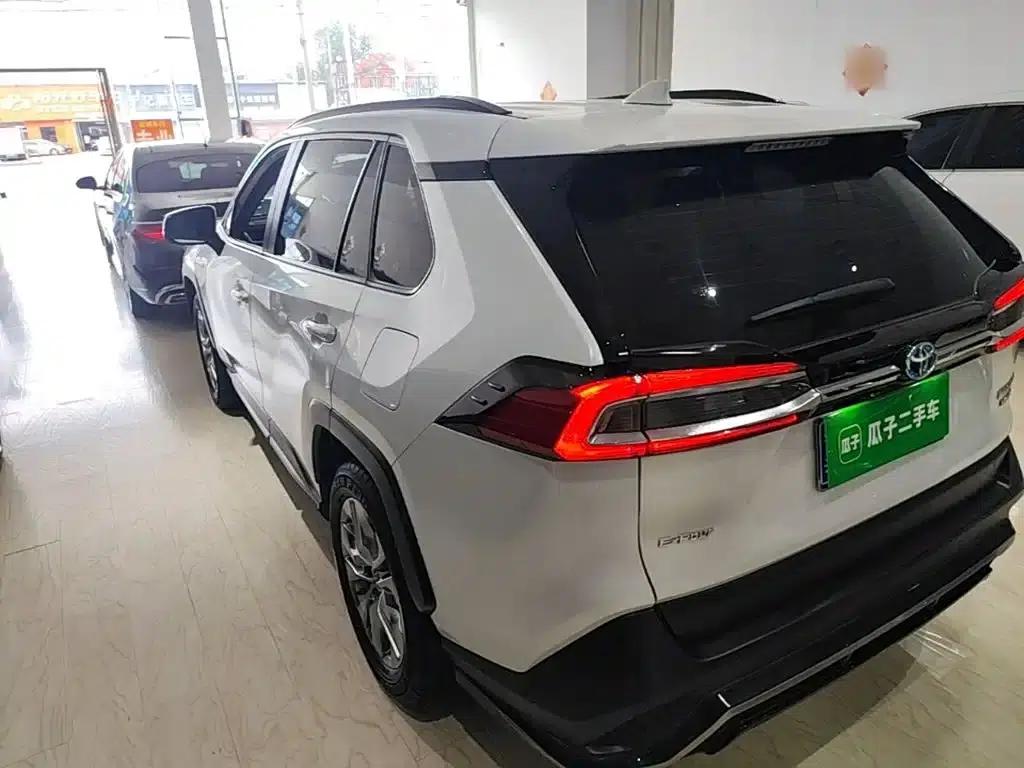 2021 Toyota RAV4 Hybrid 2.5L E-CVT AWD Luxury Edition — миниатюра 5