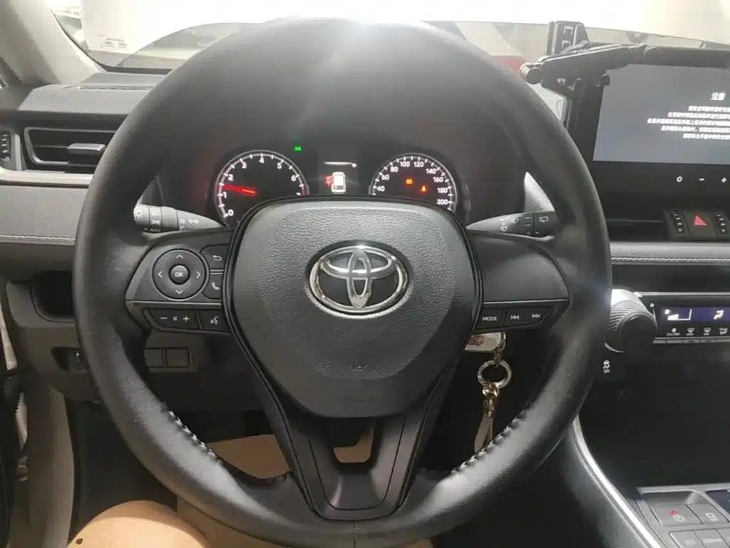 2023 Toyota Highlander 2.0L CVT 2WD Leading Edition — миниатюра 11