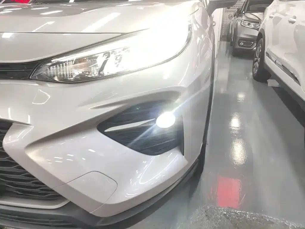 2023 Toyota Highlander 2.0L CVT 2WD Leading Edition — миниатюра 24