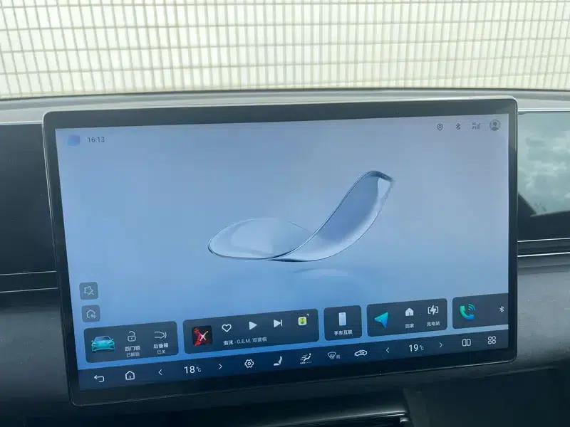 Seal 2025 650 Smart Navigation Edition — миниатюра 11