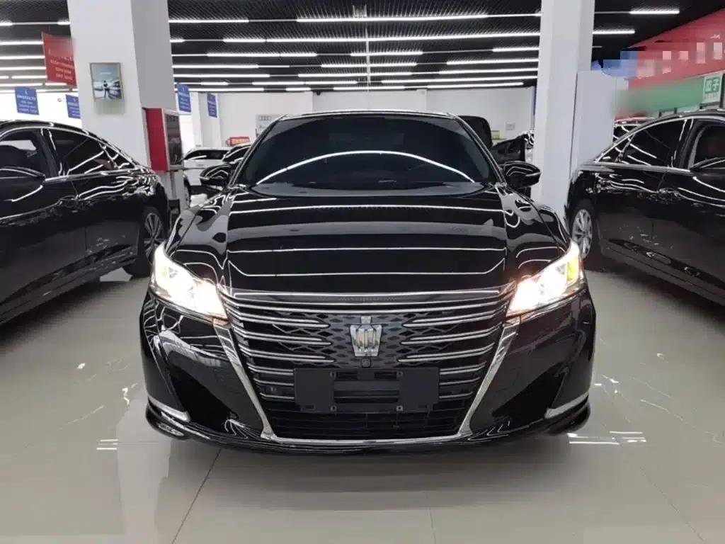 Crown 2018 2.0T Sport Edition — миниатюра 3