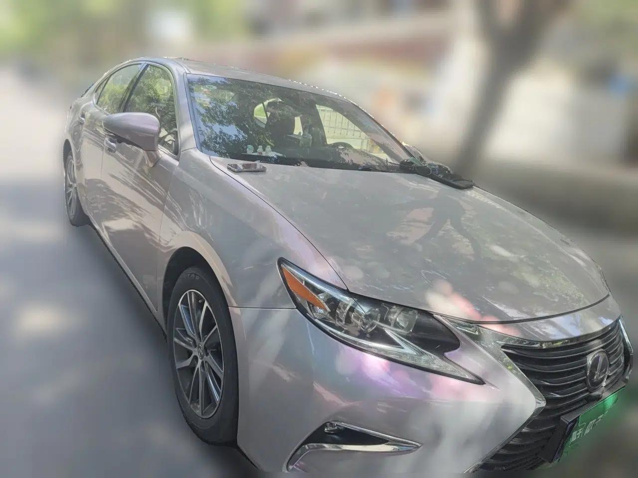 Lexus ES 2015 300h Comfort Edition — миниатюра 3