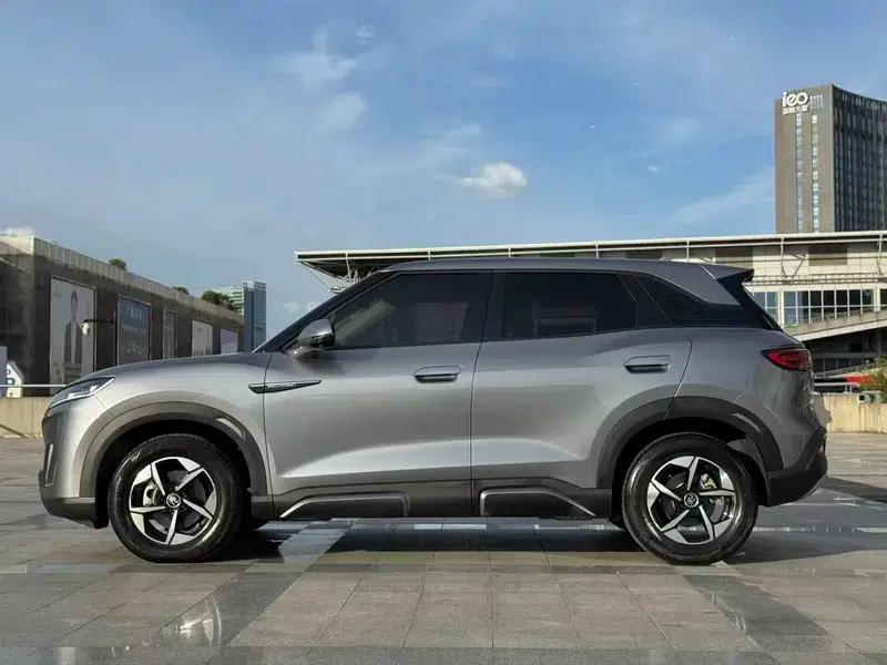 Yuan UP 2024 Model 401KM Super Edition — миниатюра 4
