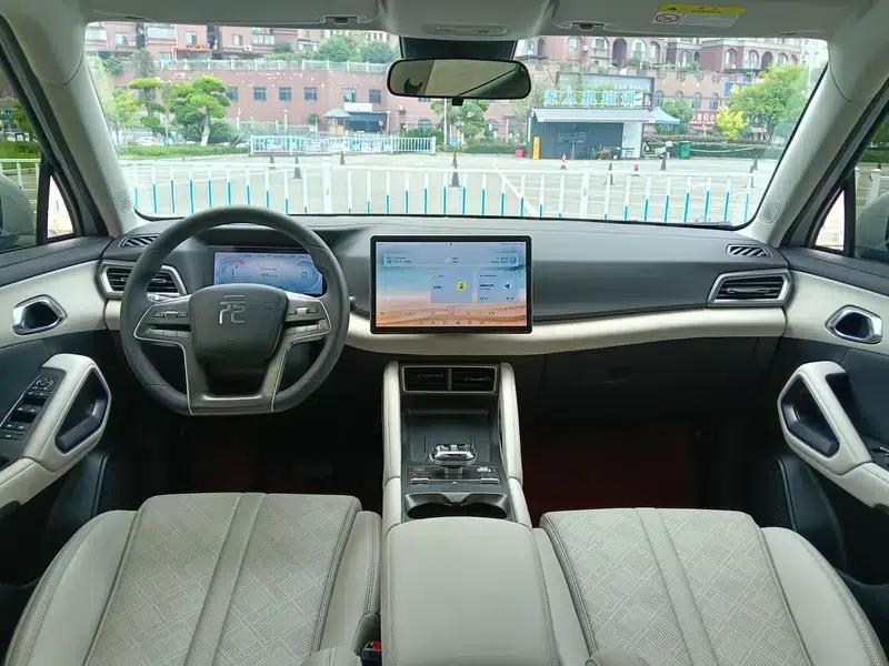 Yuan UP 2024 401KM Leading Edition — миниатюра 7