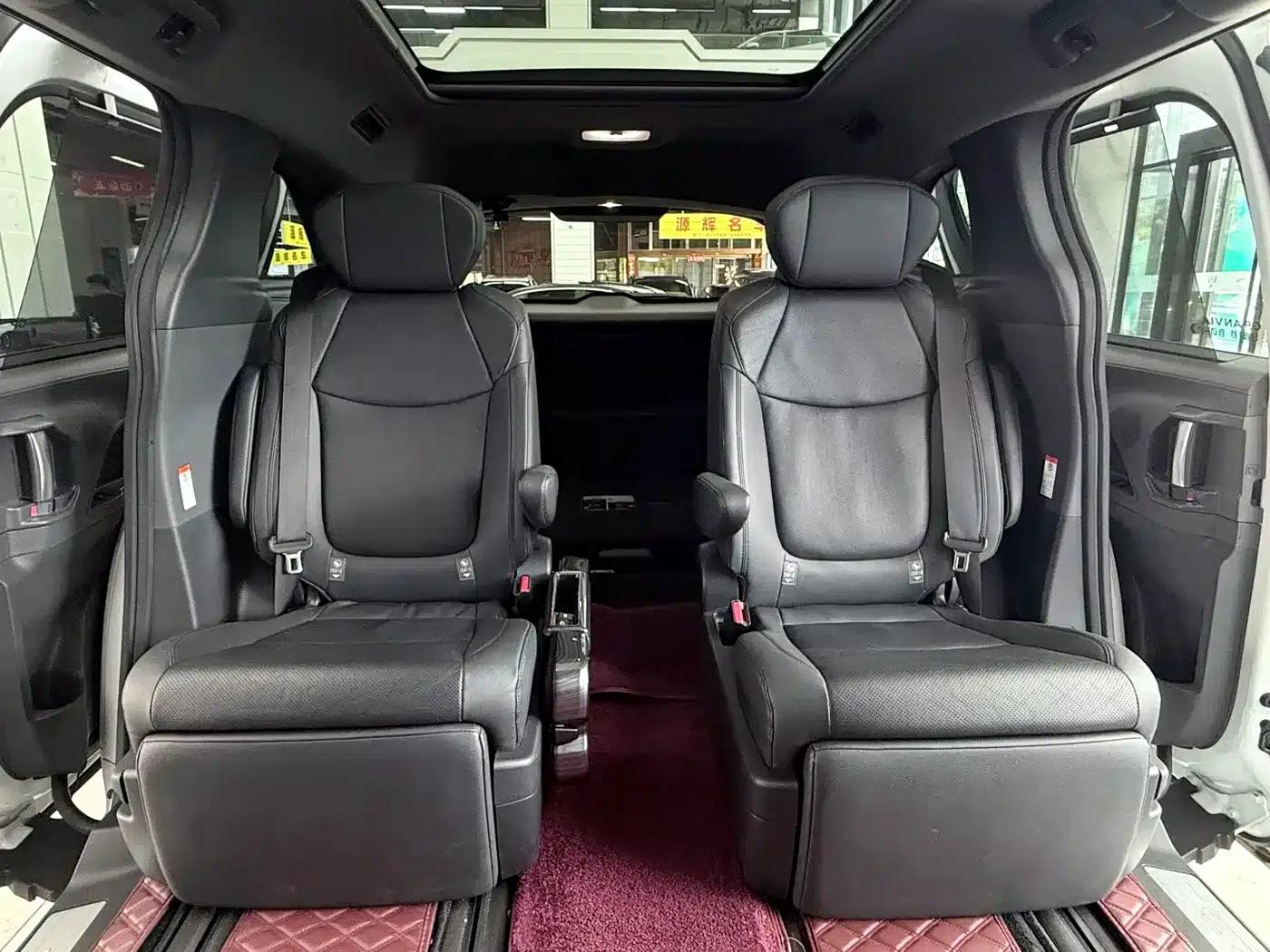 2023 Grevia 2.5L Hybrid Flagship VIP Edition — миниатюра 11