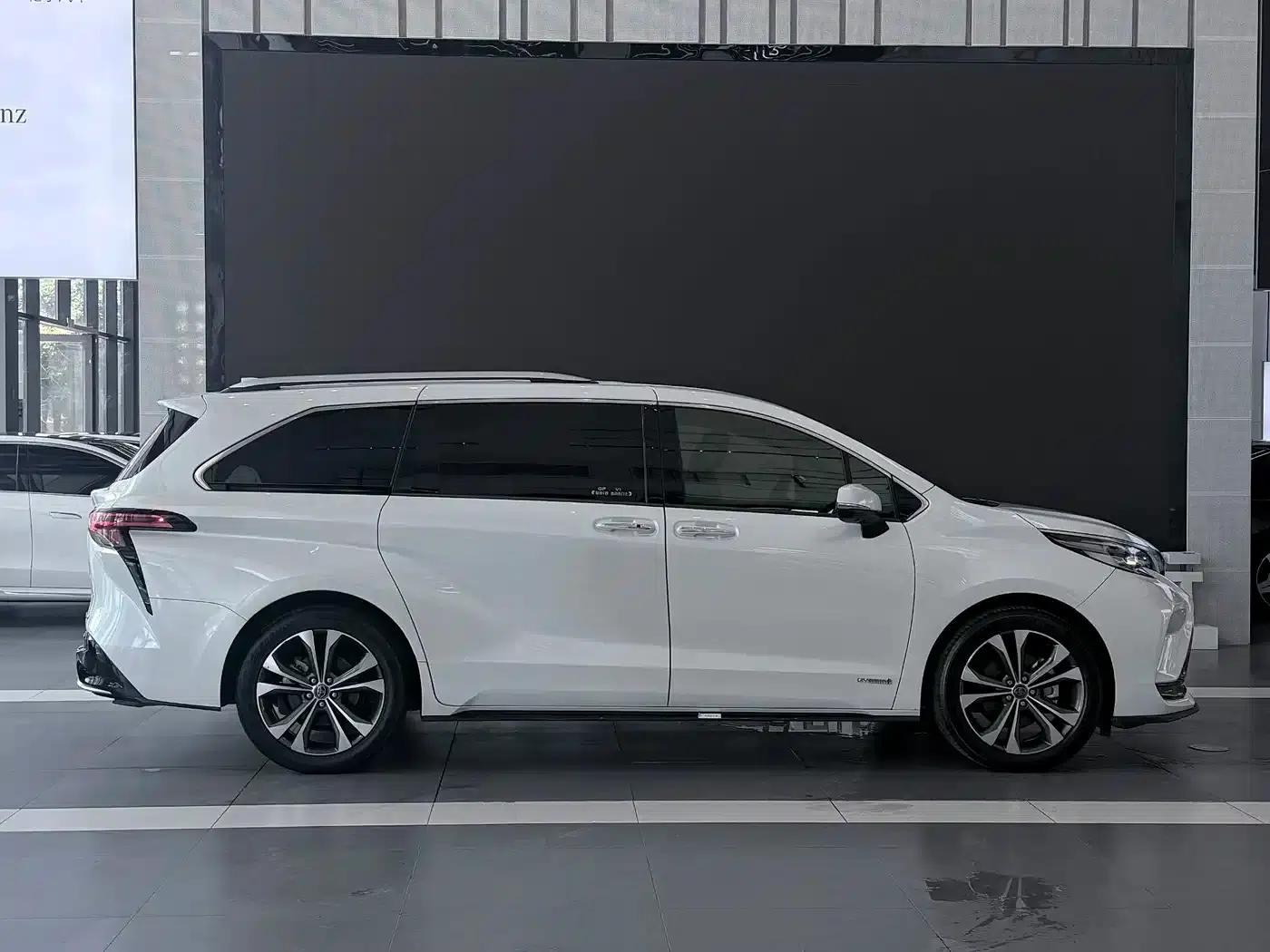 2023 Grevia 2.5L Hybrid Flagship VIP Edition — миниатюра 3