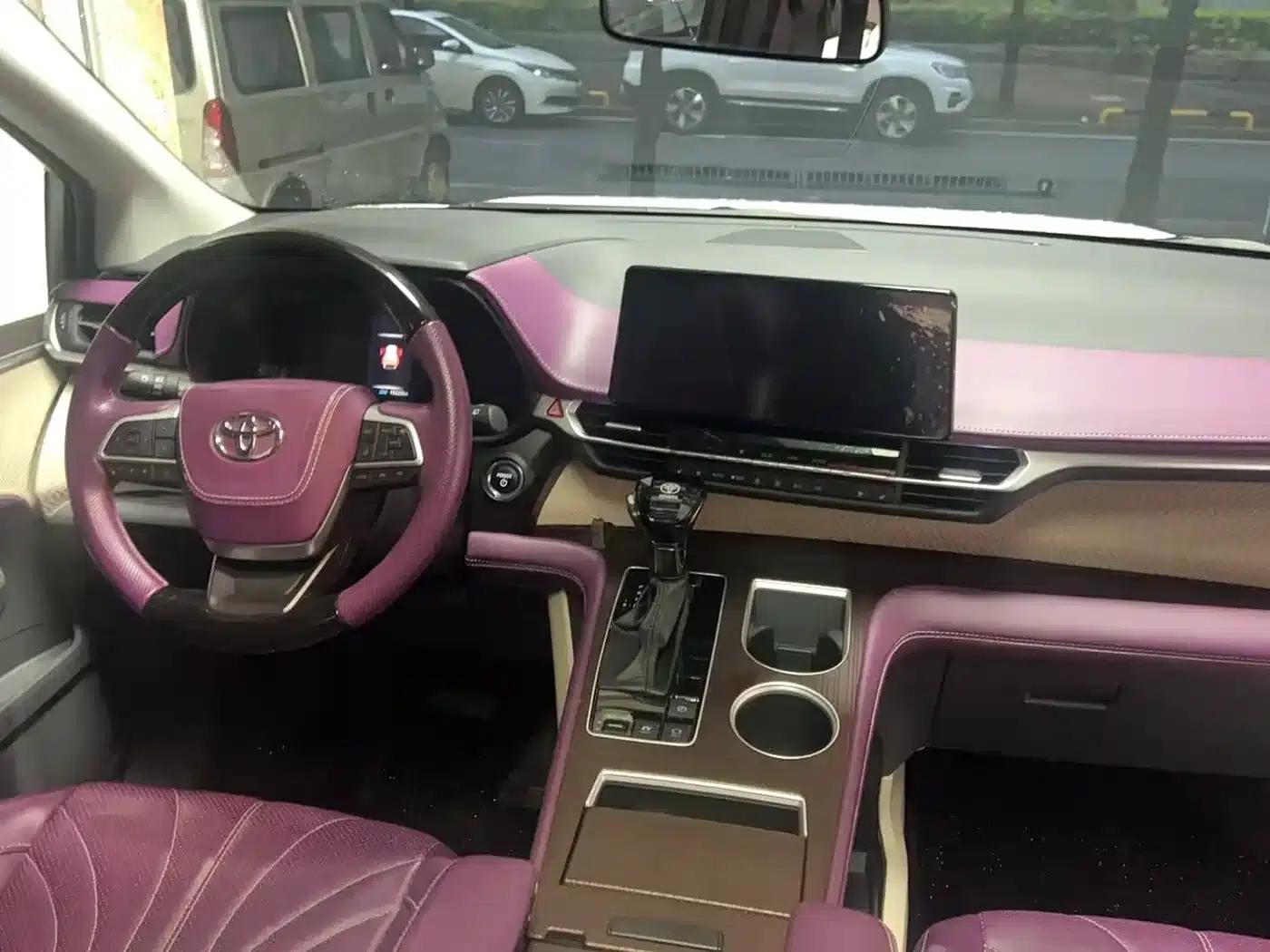 2024 Grevia 2.5L Hybrid Comfort Edition — миниатюра 9