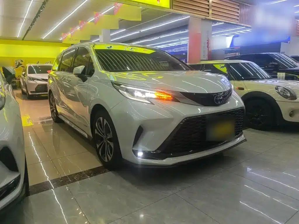 2023 Grevia 2.5L Hybrid Flagship VIP Edition — миниатюра 4