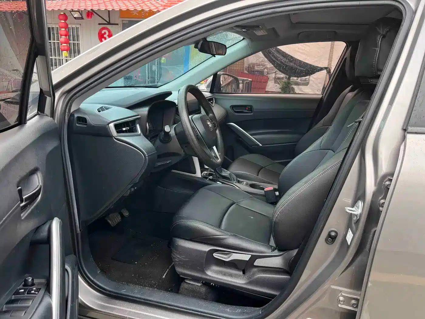 Fenglanda 2023 2.0L CVT Luxury Edition — миниатюра 7