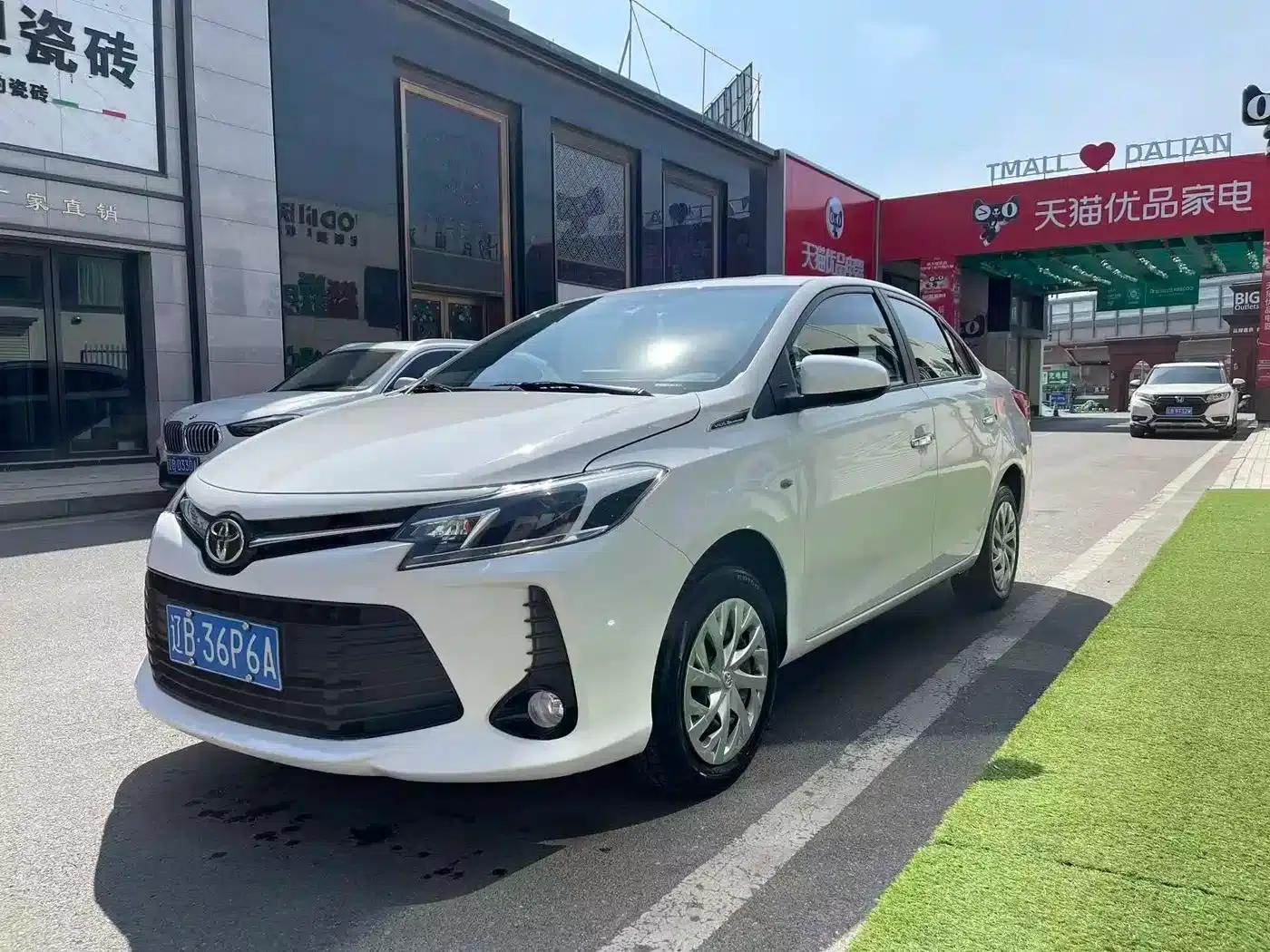 Vios 2022 1.5L 20th Anniversary Edition — миниатюра 1