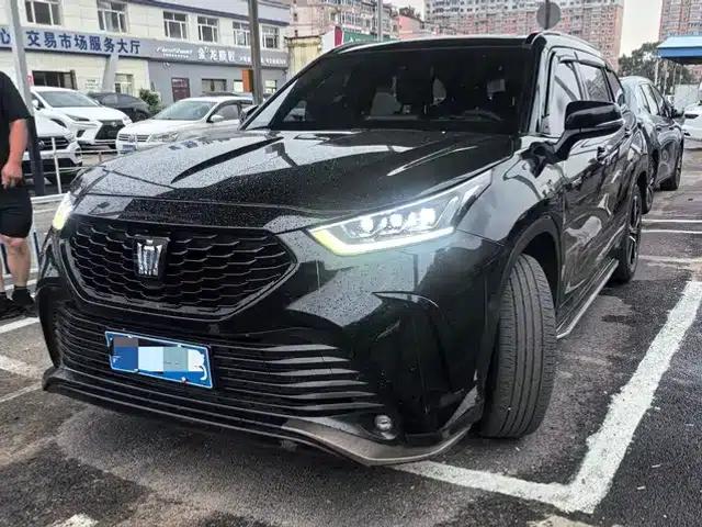 Crown Land Cruiser 2021 2.5L HEV 4WD Luxury Edition