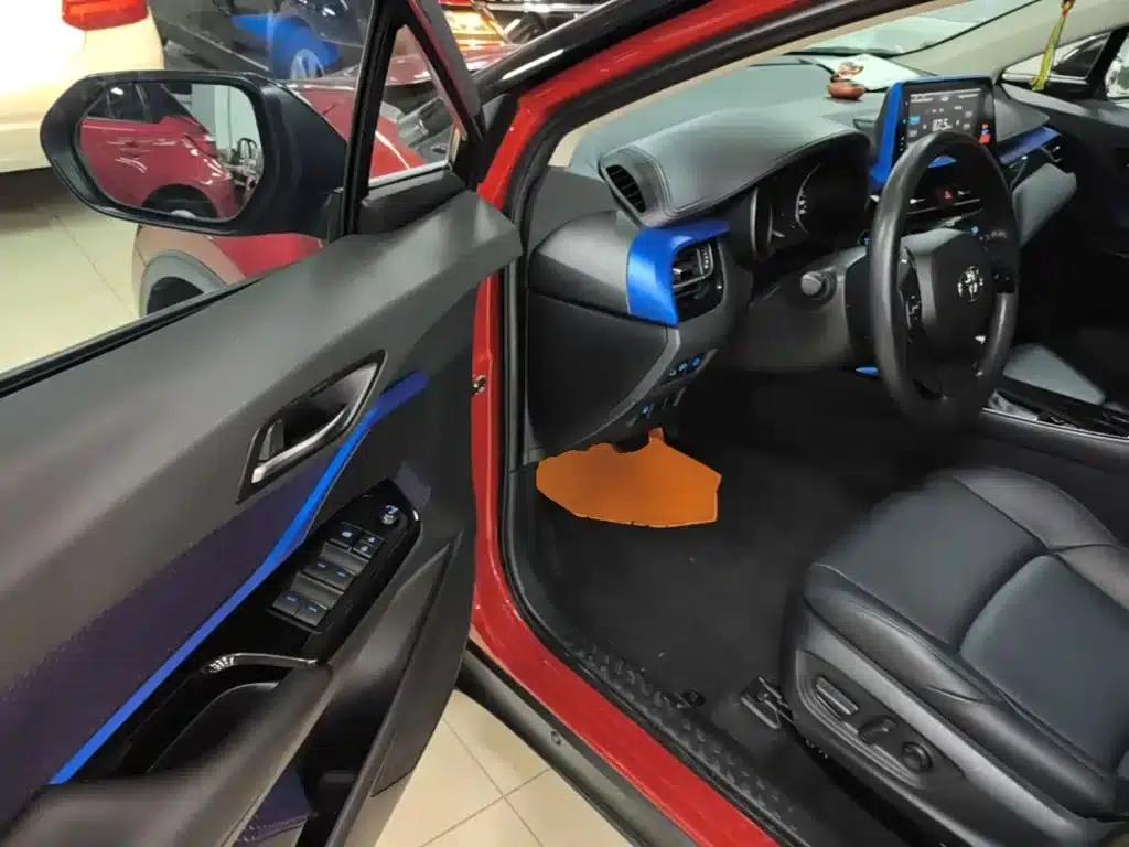 Toyota C-HR 2020 2.0L Leading Edition — миниатюра 16