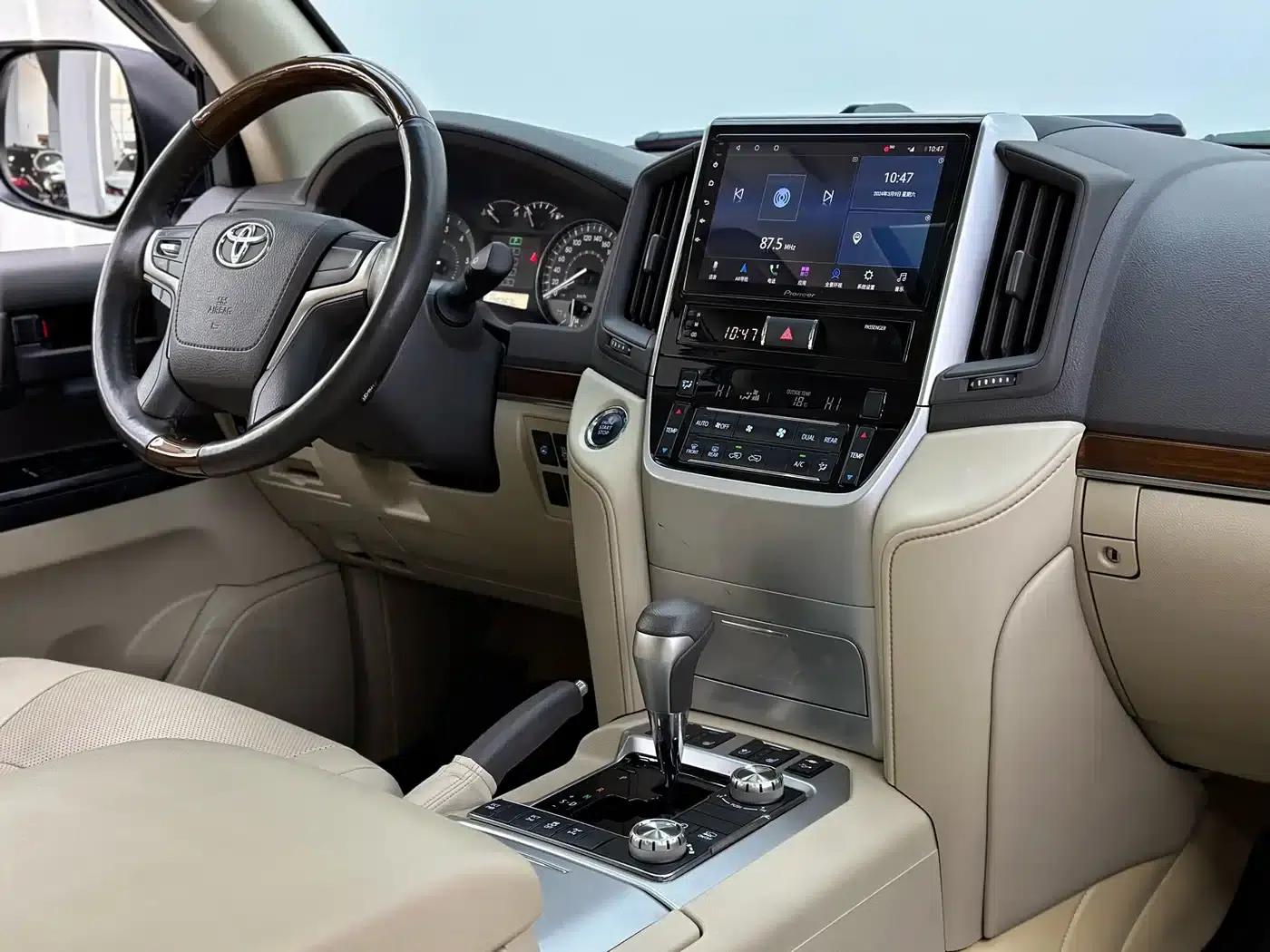 2018 Land Cruiser (Imported) 4.5T GX-R Diesel Middle East Version — миниатюра 14
