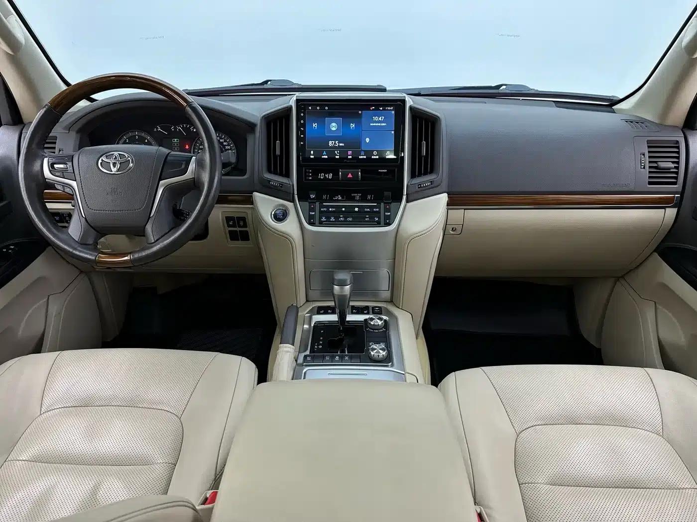 2018 Land Cruiser (Imported) 4.5T GX-R Diesel Middle East Version — миниатюра 10