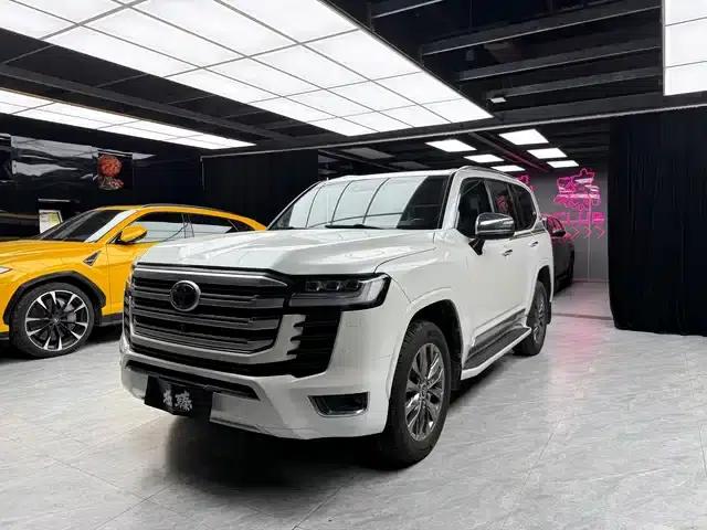 2023 Land Cruiser (Imported) 3.5L Middle East Edition