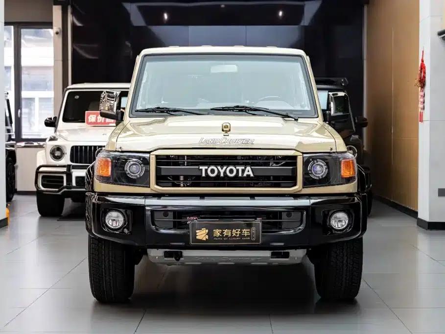 Land Cruiser (Imported) LC76 2023 Model 4.0L Manual — миниатюра 2