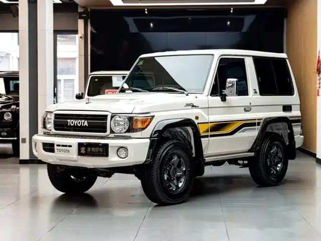 Land Cruiser (Imported) LC71 2022 Model 4.0L Manual