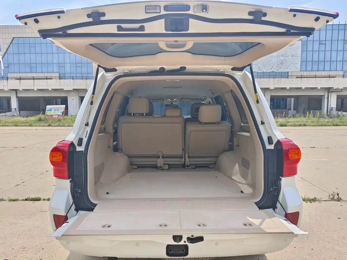 2014 Land Cruiser (Imported) 4.0L GX-R — миниатюра 13