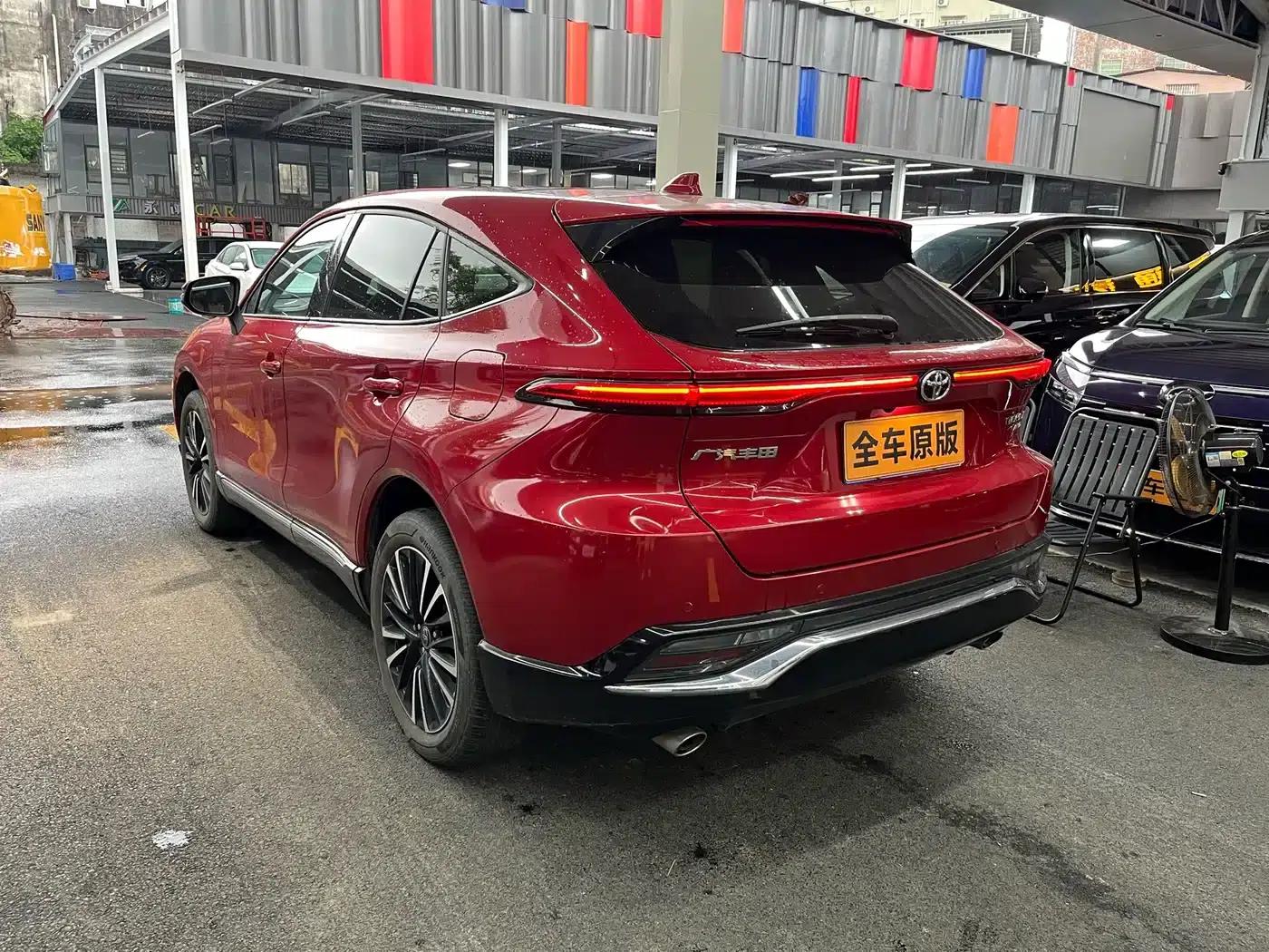 Venza 2022 2.0L CVT 4WD Supreme Edition — миниатюра 4