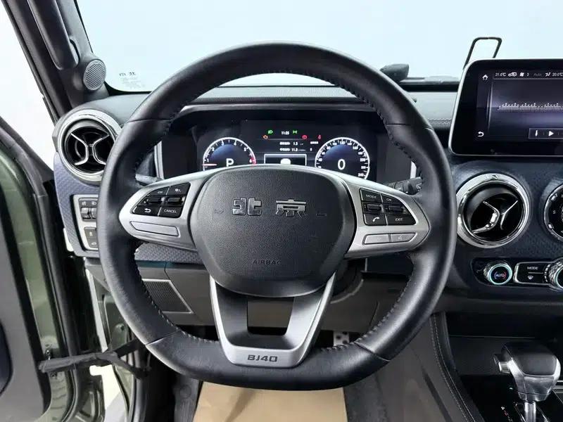 Beijing BJ40 2020 2.3T Automatic 4WD Rainforest Crossing Edition — миниатюра 13