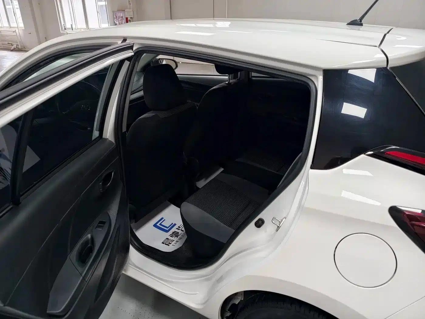 Vios FS 2022 1.5L 20th Anniversary Edition — миниатюра 12