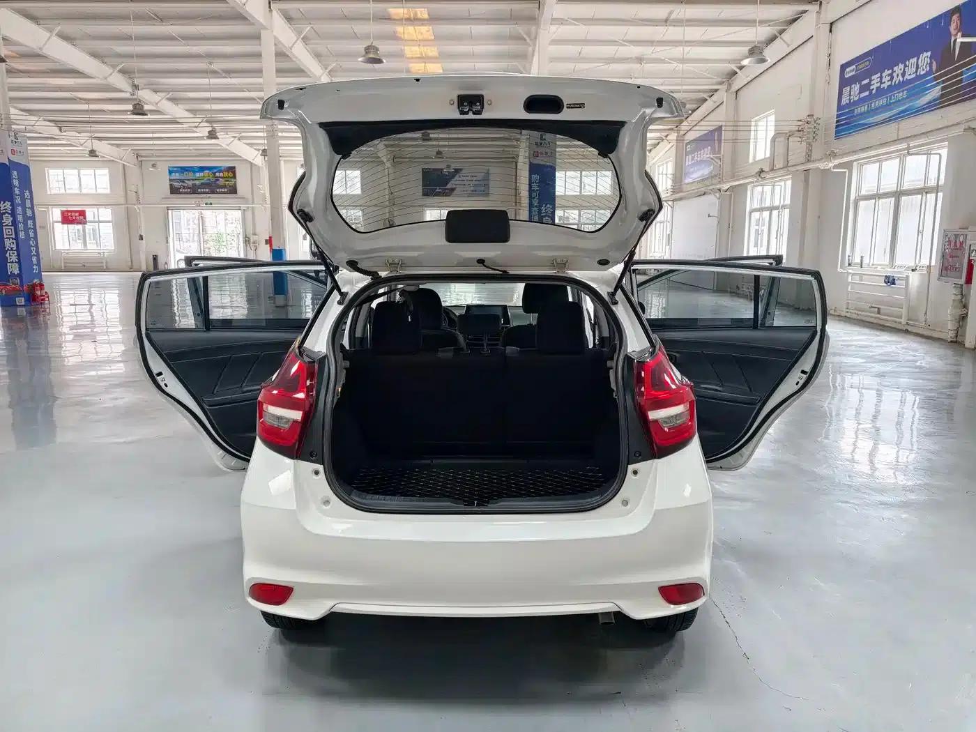 Vios FS 2022 1.5L 20th Anniversary Edition — миниатюра 18
