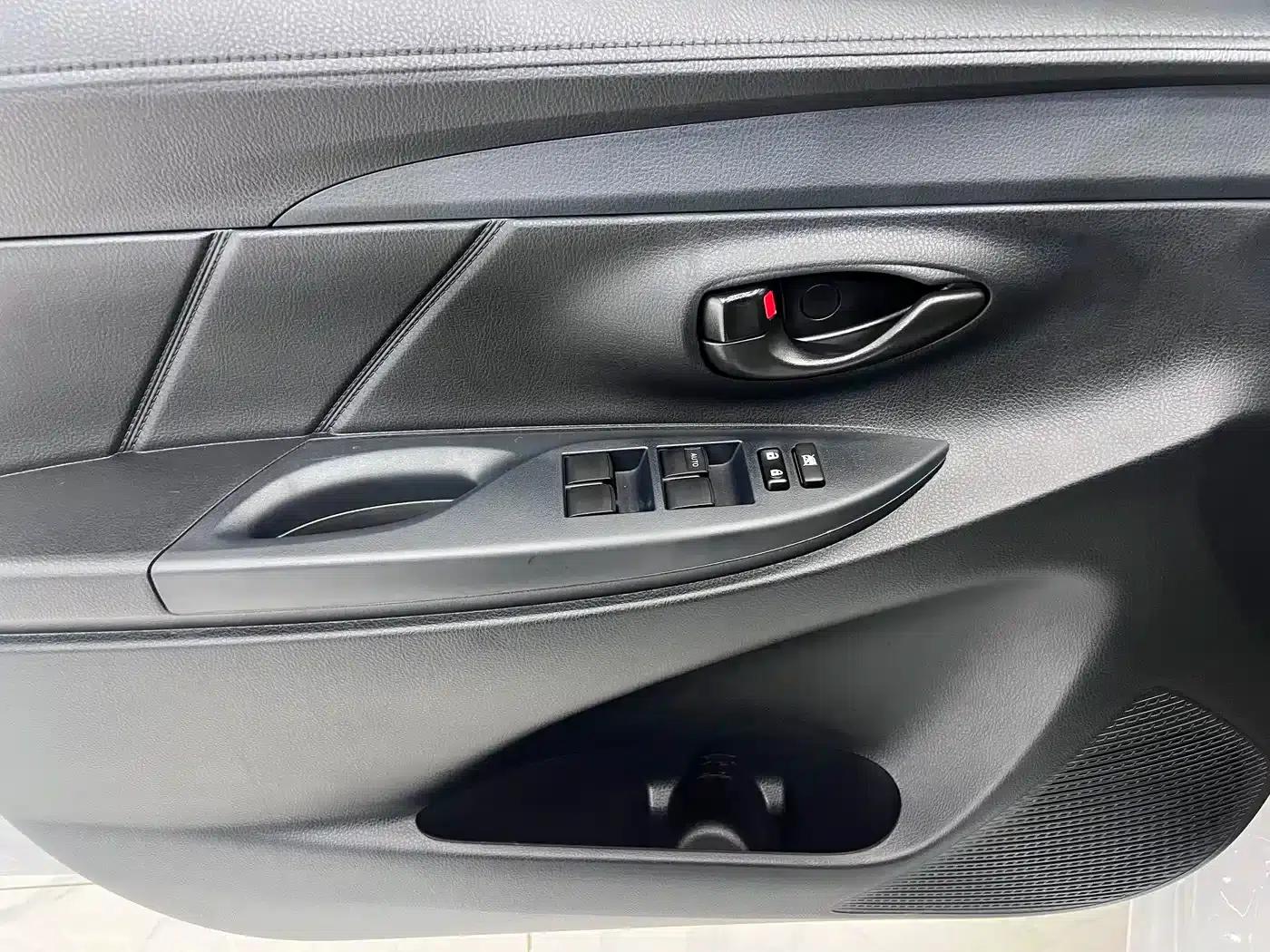 Vios FS 2022 1.5L 20th Anniversary Edition — миниатюра 8