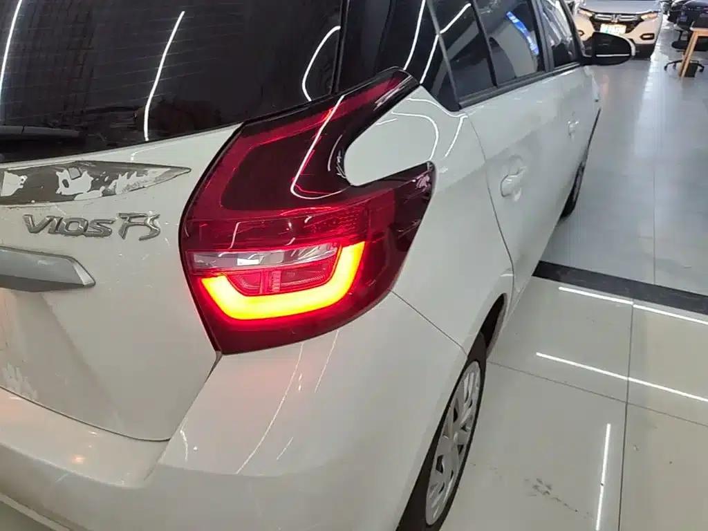 Vios FS 2021 1.5L CVT Sport Edition — миниатюра 8