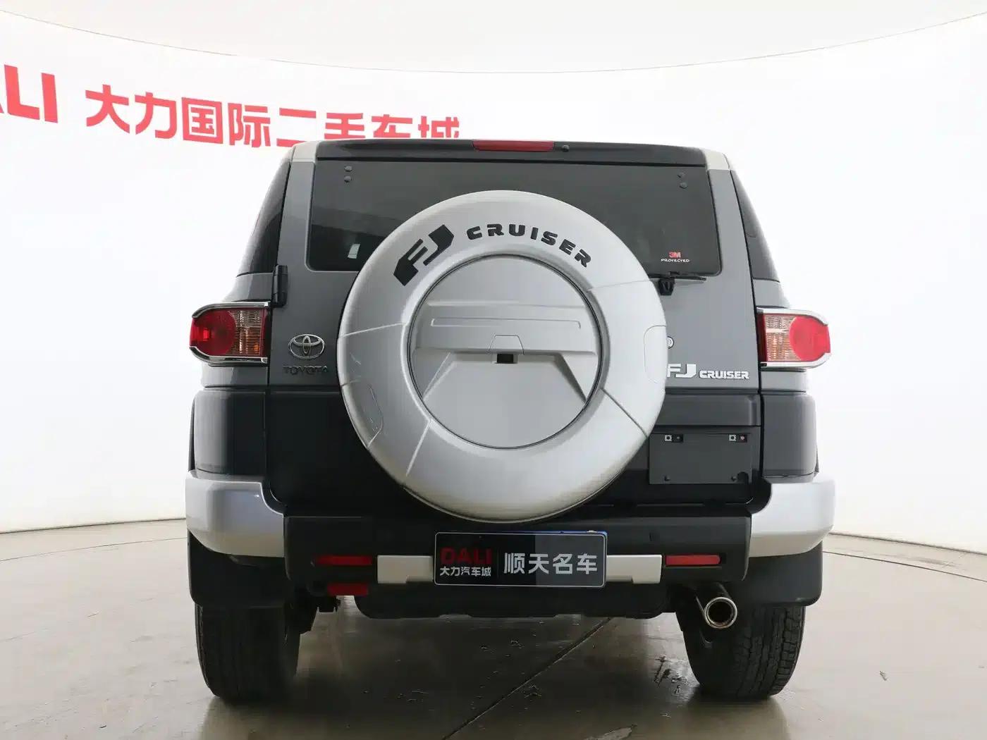 2019 FJ Cruiser 4.0L Middle East Edition — миниатюра 14