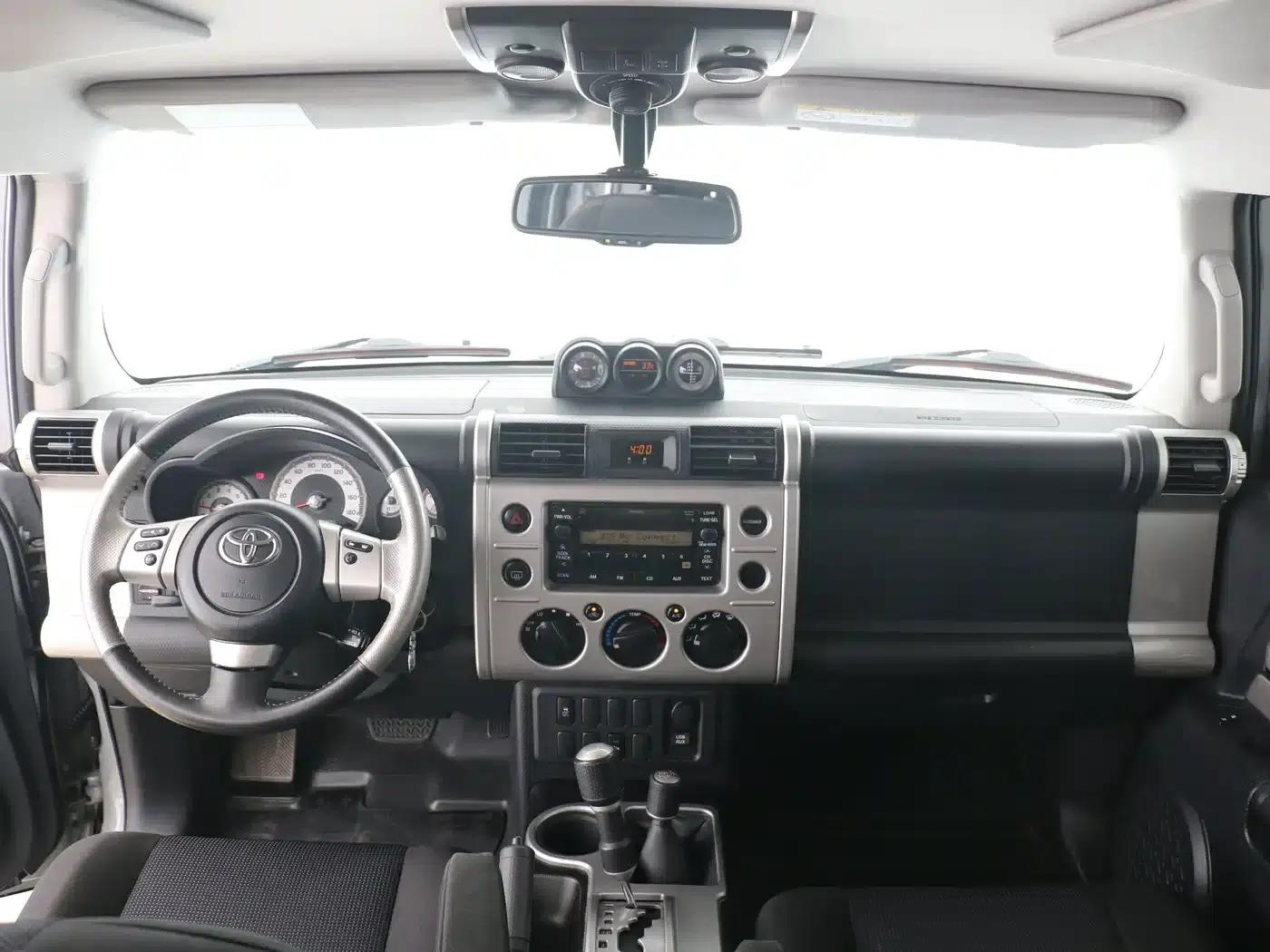 2019 FJ Cruiser 4.0L Middle East Edition — миниатюра 5