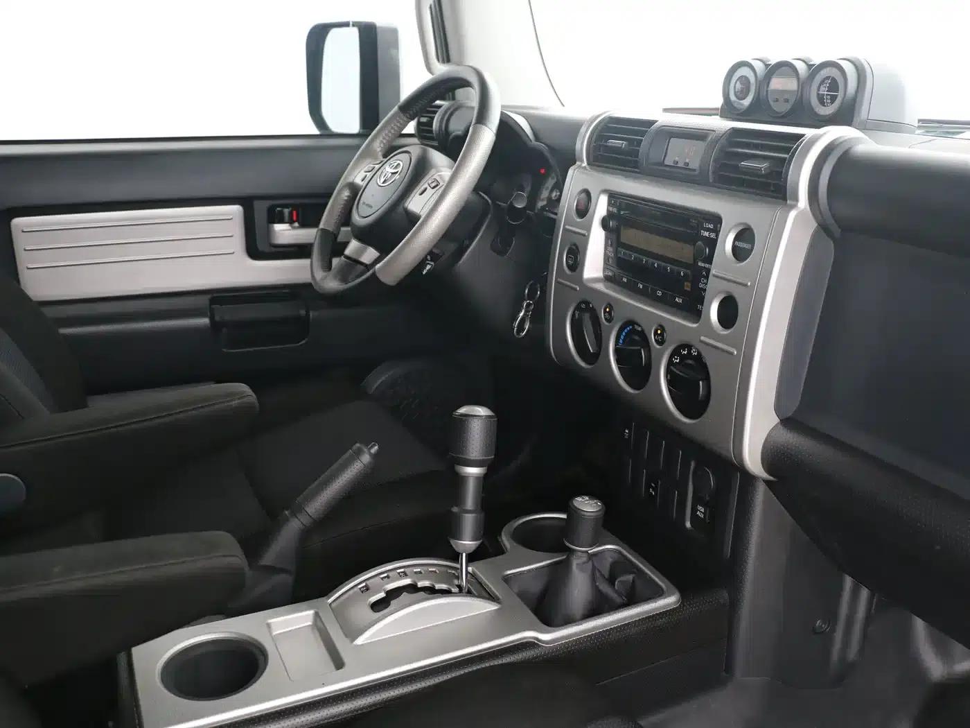 2019 FJ Cruiser 4.0L Middle East Edition — миниатюра 9