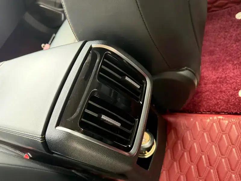 Bestune B70 2022 Model, Third Generation, 2.0T Automatic Premium Edition — миниатюра 14