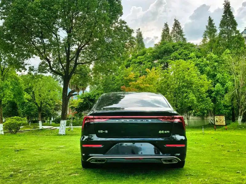Bestune B70 2022 1.5T 15th Anniversary Classic Edition — миниатюра 6