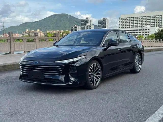 Bestune B70 2025 Dragon Edition 1.5T Enjoyment Model