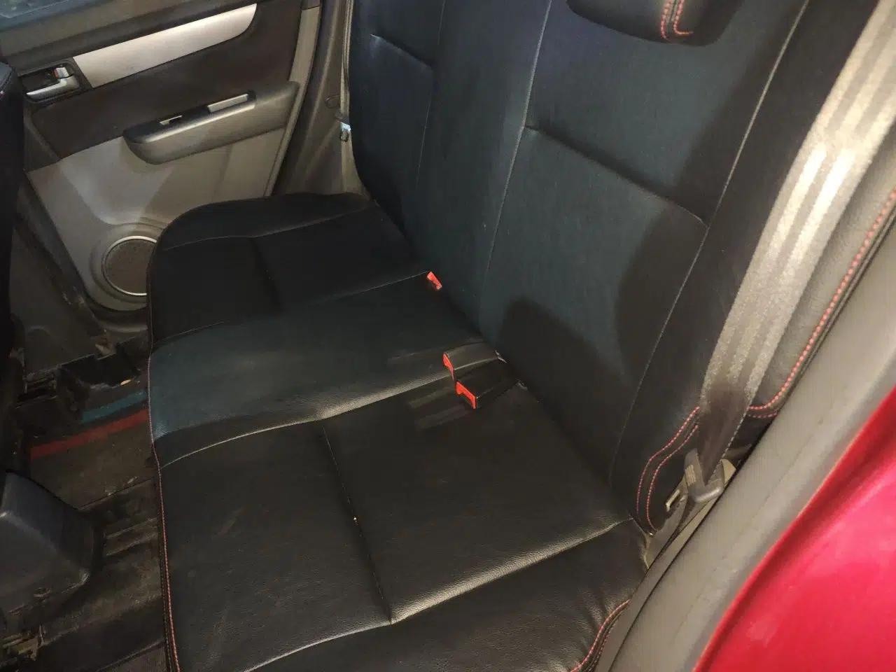 Suzuki Swift 2013 1.5L Automatic 20th Anniversary Limited Edition — миниатюра 17