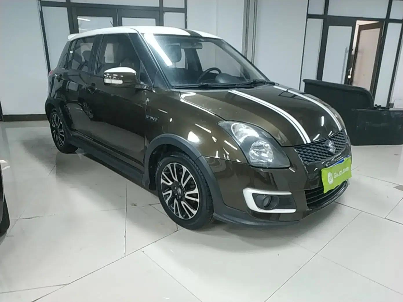Suzuki Swift 2013 1.5L Automatic 20th Anniversary Limited Edition — миниатюра 3