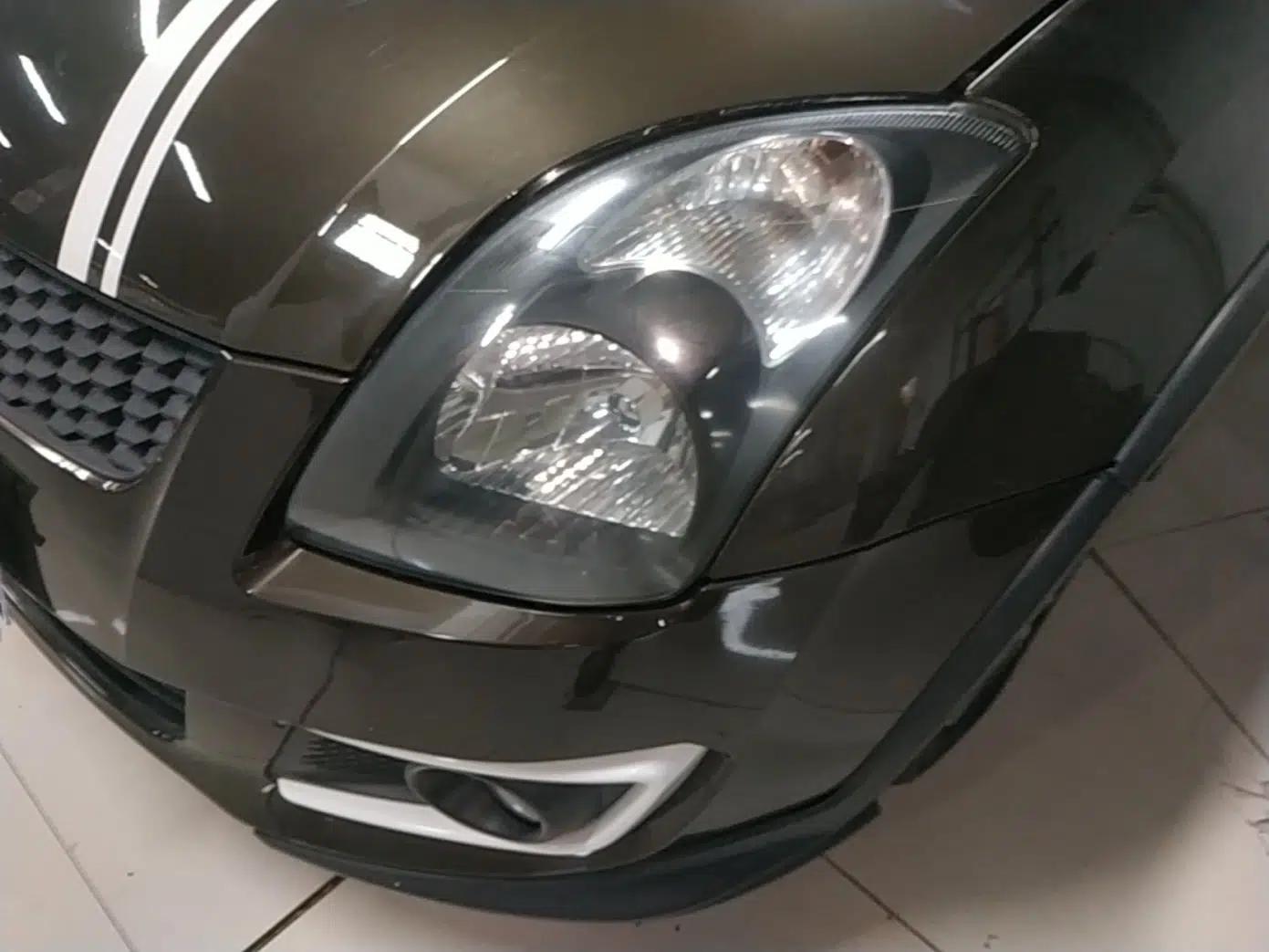 Suzuki Swift 2013 1.5L Automatic 20th Anniversary Limited Edition — миниатюра 8